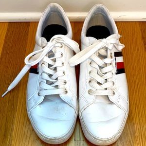 Tommy Hilfiger white sneakers w/ signature stripe